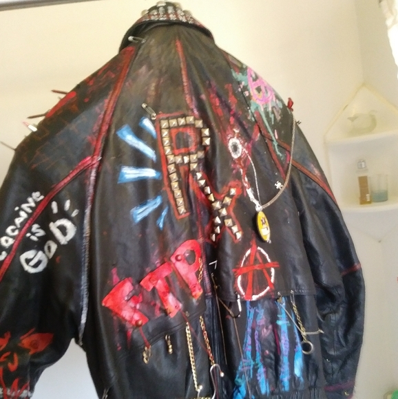 Job - Picture 2 of 5